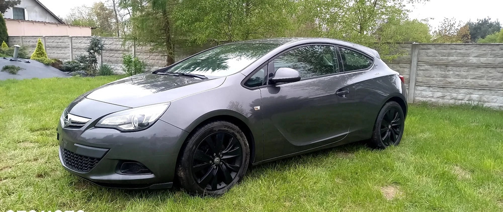 Opel Astra cena 31900 przebieg: 95000, rok produkcji 2013 z Strzegom małe 704
